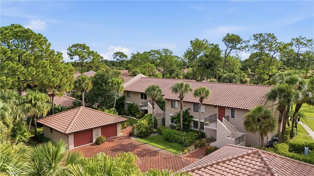 3207 Horse Carriage Way, Unit 10, Naples, FL 34105 Photo