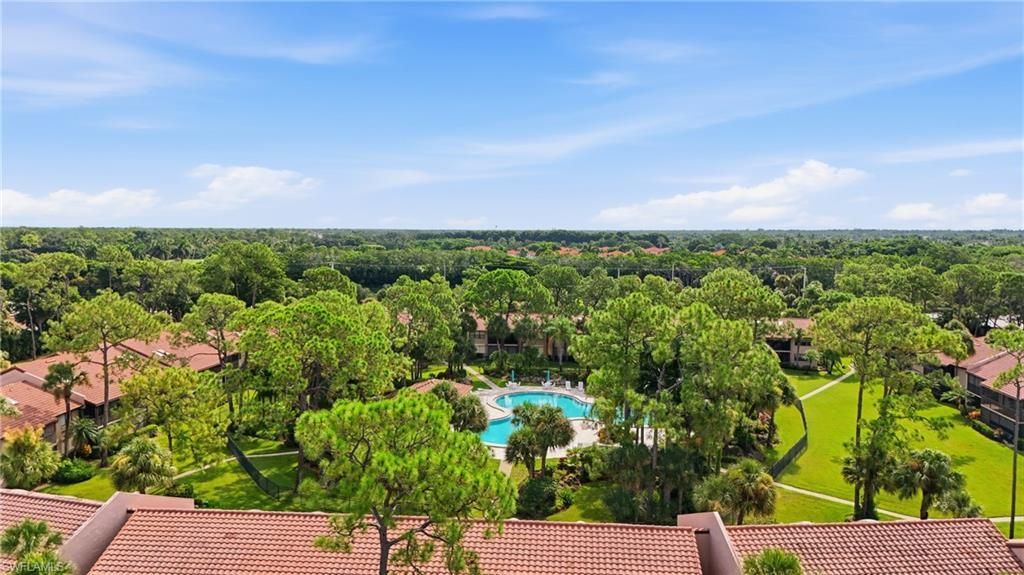 3207 Horse Carriage Way, Unit 10, Naples, FL 34105 Photo