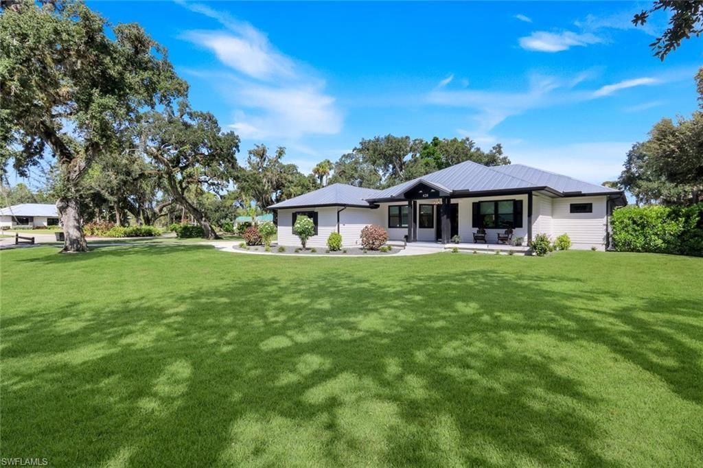 628 Harbor Dr, Labelle, FL 33935 Photo