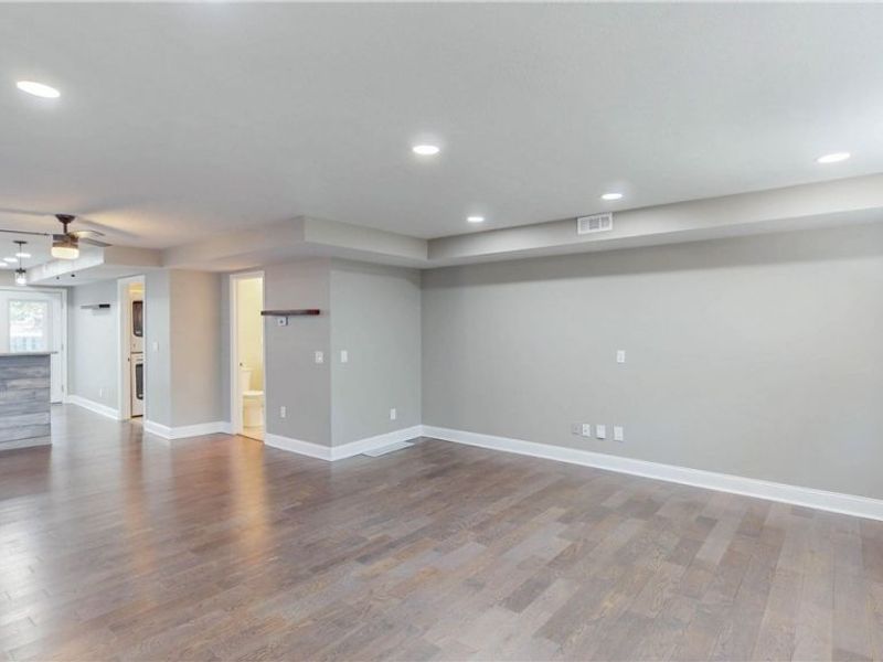 3004 Monroe Avenue, Cleveland, OH 44113 Photo 7