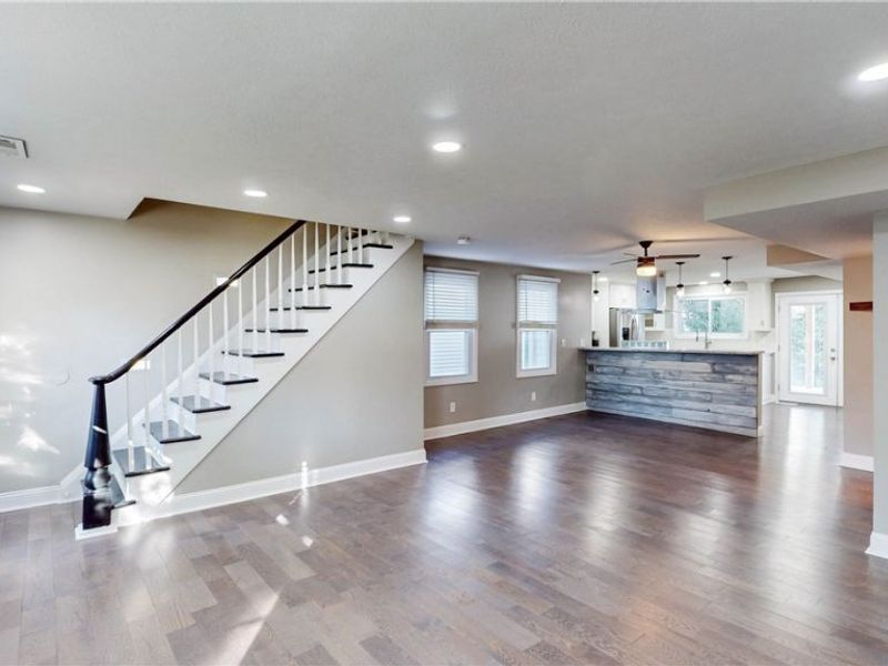 3004 Monroe Avenue, Cleveland, OH 44113 Photo 8