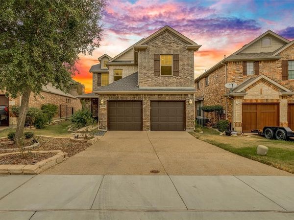 1014 Kaylie Street, Grand Prairie, TX 75052