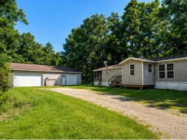 2011 W Quimby Road, Hastings, MI 49058