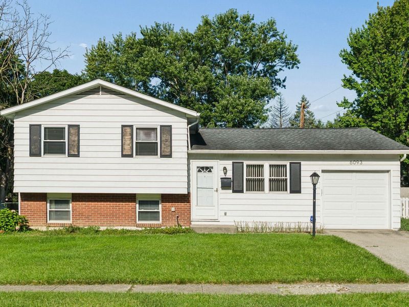 6093 Paris Boulevard N, Westerville, OH 43081 Photo 1