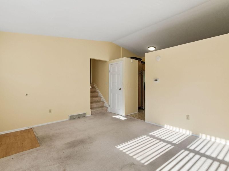 6093 Paris Boulevard N, Westerville, OH 43081 Photo 6