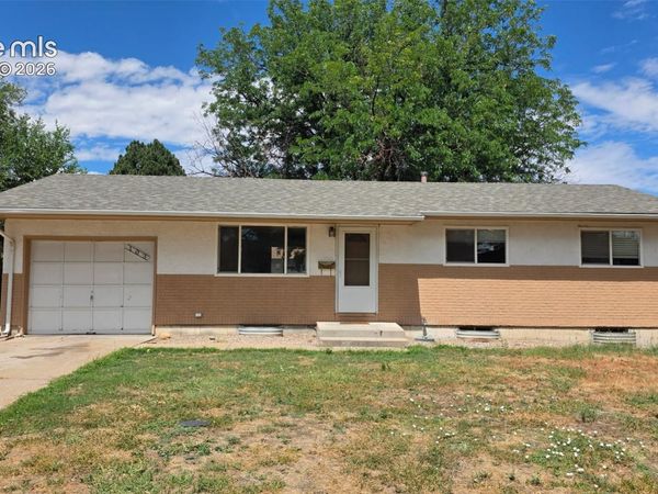 103 Deauville Lane, Pueblo, CO 81005