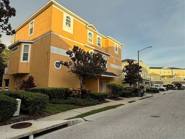 445 BAYOU VILLAGE DRIVE , TARPON SPRINGS, FL 34689