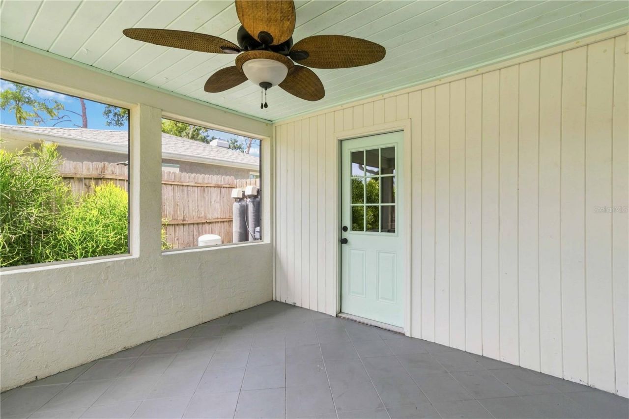 2924 Hillview Street, Sarasota, FL 34239 Photo