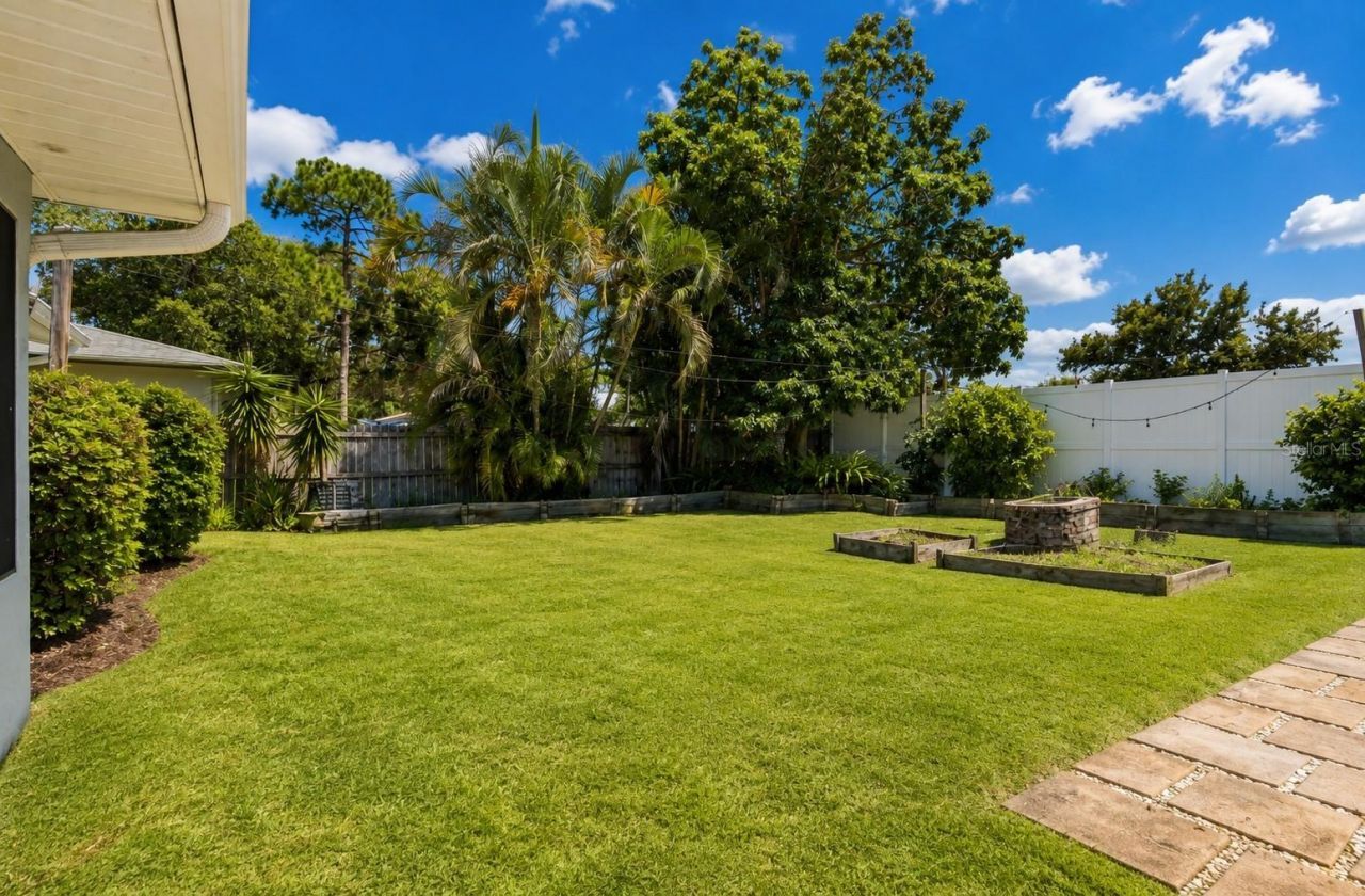 2924 Hillview Street, Sarasota, FL 34239 Photo
