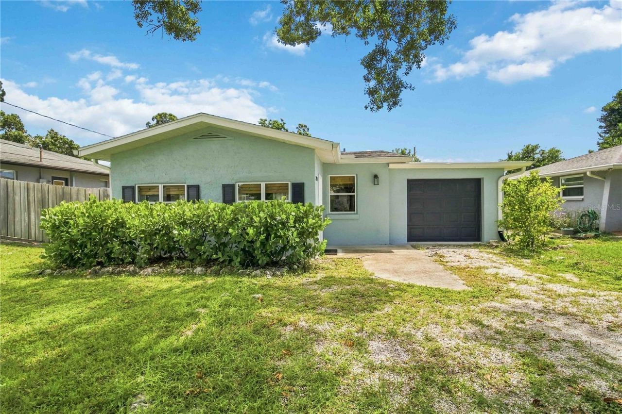 2924 Hillview Street, Sarasota, FL 34239 Photo