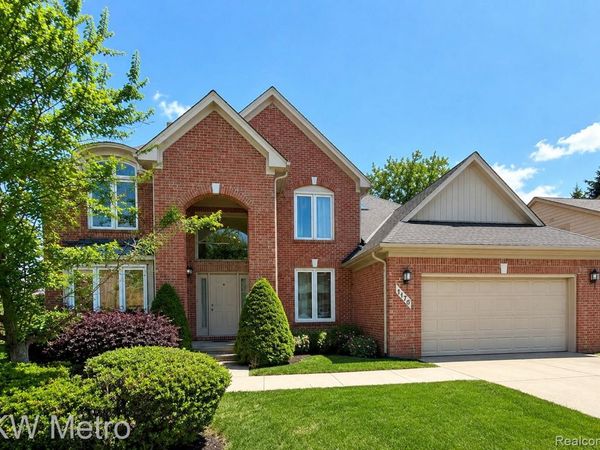 1176 CADMUS Drive, Troy, Mi 48085