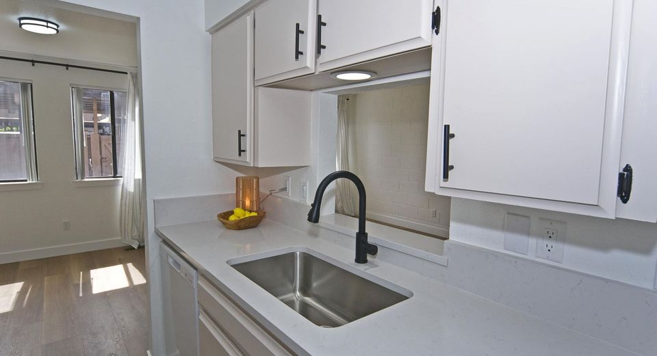 121 Lake Glen Drive, Carson City, NV 89703 Photo