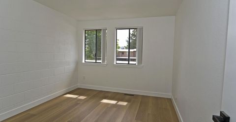 121 Lake Glen Drive, Carson City, NV 89703 Photo