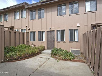 121 Lake Glen Drive, Carson City, NV 89703 Photo