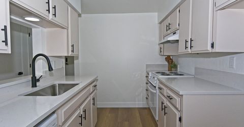 121 Lake Glen Drive, Carson City, NV 89703 Photo