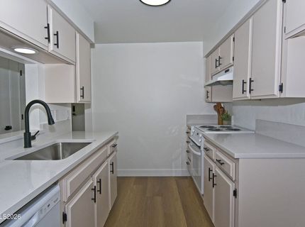 121 Lake Glen Drive, Carson City, NV 89703 Photo