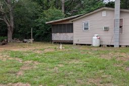 1081 Homestead photo 4