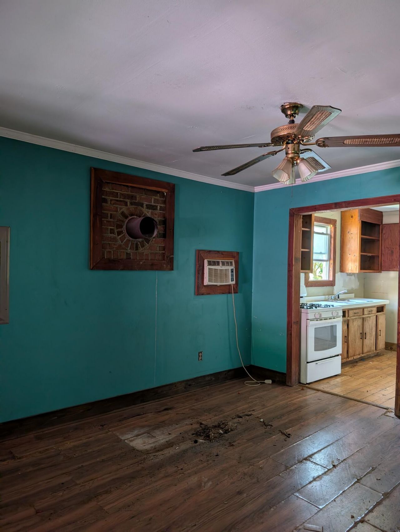 1081 Homestead Photo 4