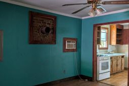 1081 Homestead photo 4