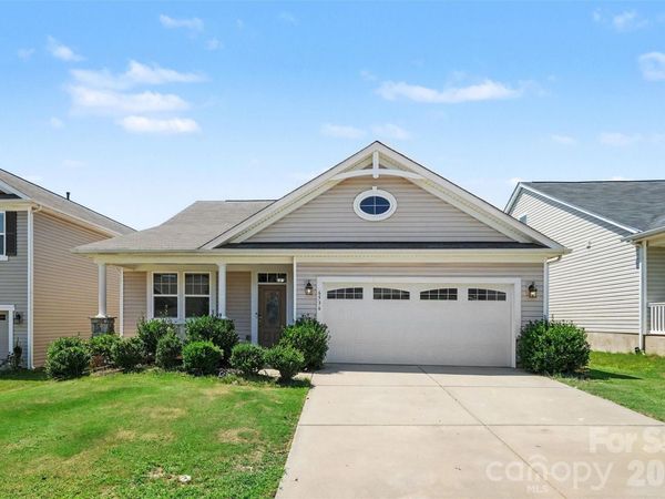 6536 Georgia Oak Road, Charlotte, NC 28269