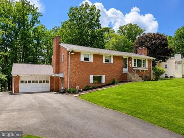 12001 WAPLES MILL ROAD, OAKTON, VA 22124