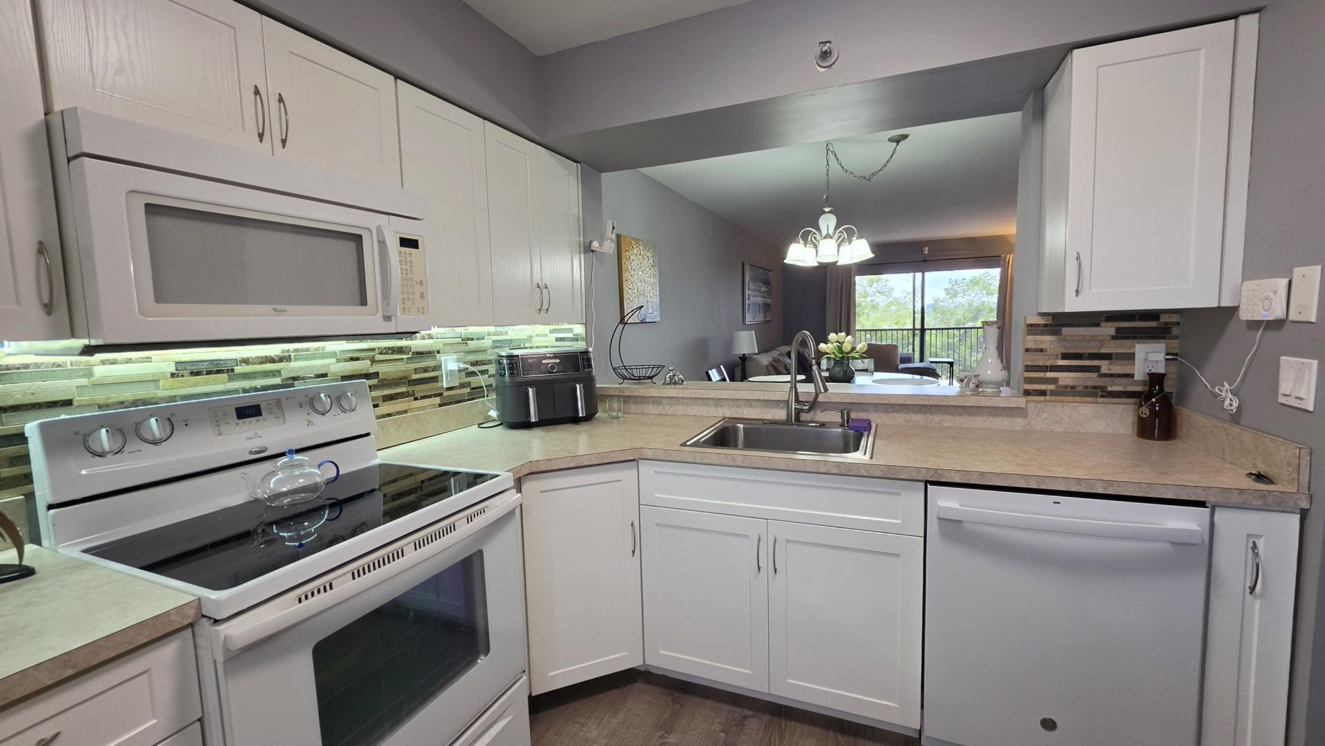 2206 S Cypress Bend Drive, Unit 504, Pompano Beach, FL 33069 Photo