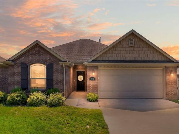 3541 W Foxtail Lily Lane , Fayetteville, AR 72704