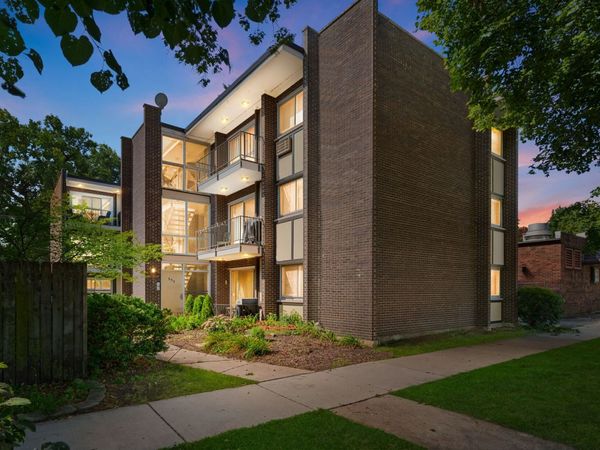 653 South Boulevard , Unit 101S, Oak Park, IL 60302