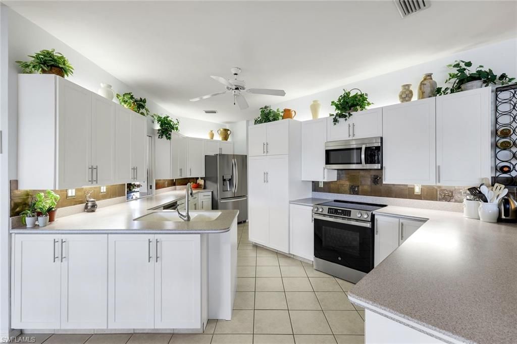 16111 Forest Oaks Dr, Fort Myers, FL 33908 Photo