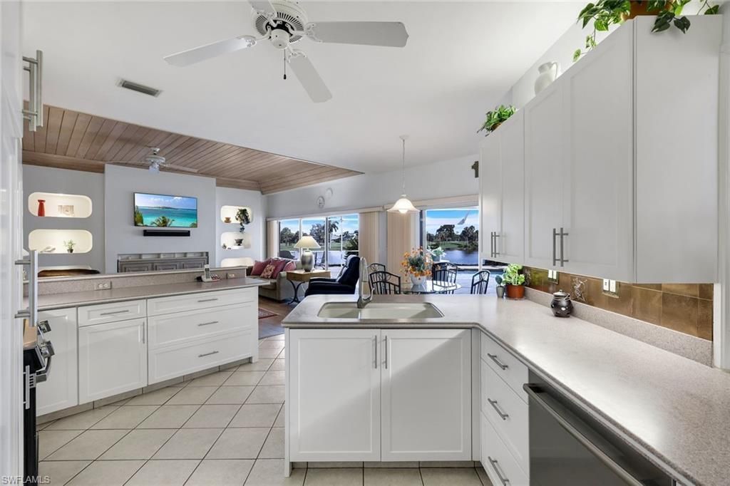 16111 Forest Oaks Dr, Fort Myers, FL 33908 Photo