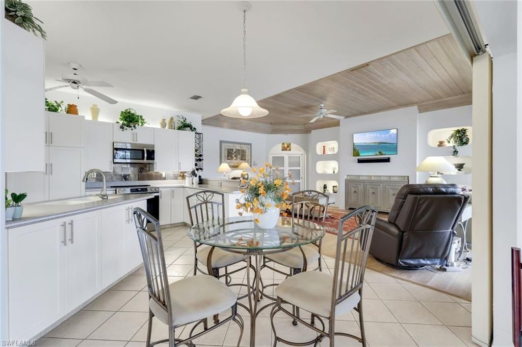 16111 Forest Oaks Dr, Fort Myers, FL 33908 Photo