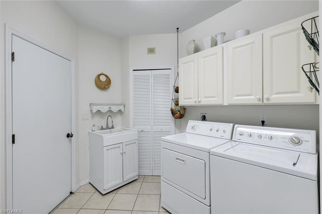 16111 Forest Oaks Dr, Fort Myers, FL 33908 Photo