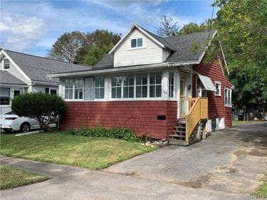 124 Marsden Road , Syracuse, NY 13208