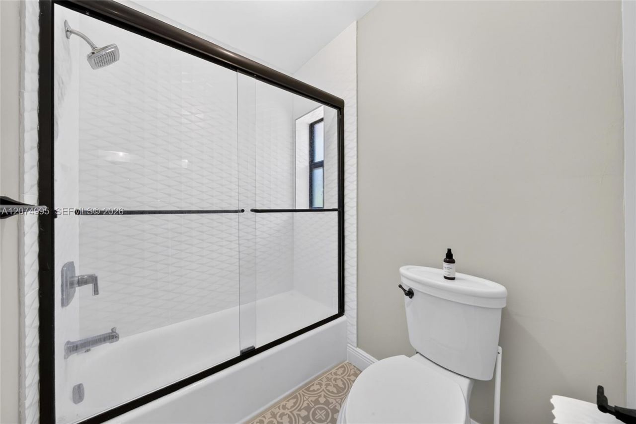 1043 Alfonso Ave, Coral Gables, FL 33146 Photo