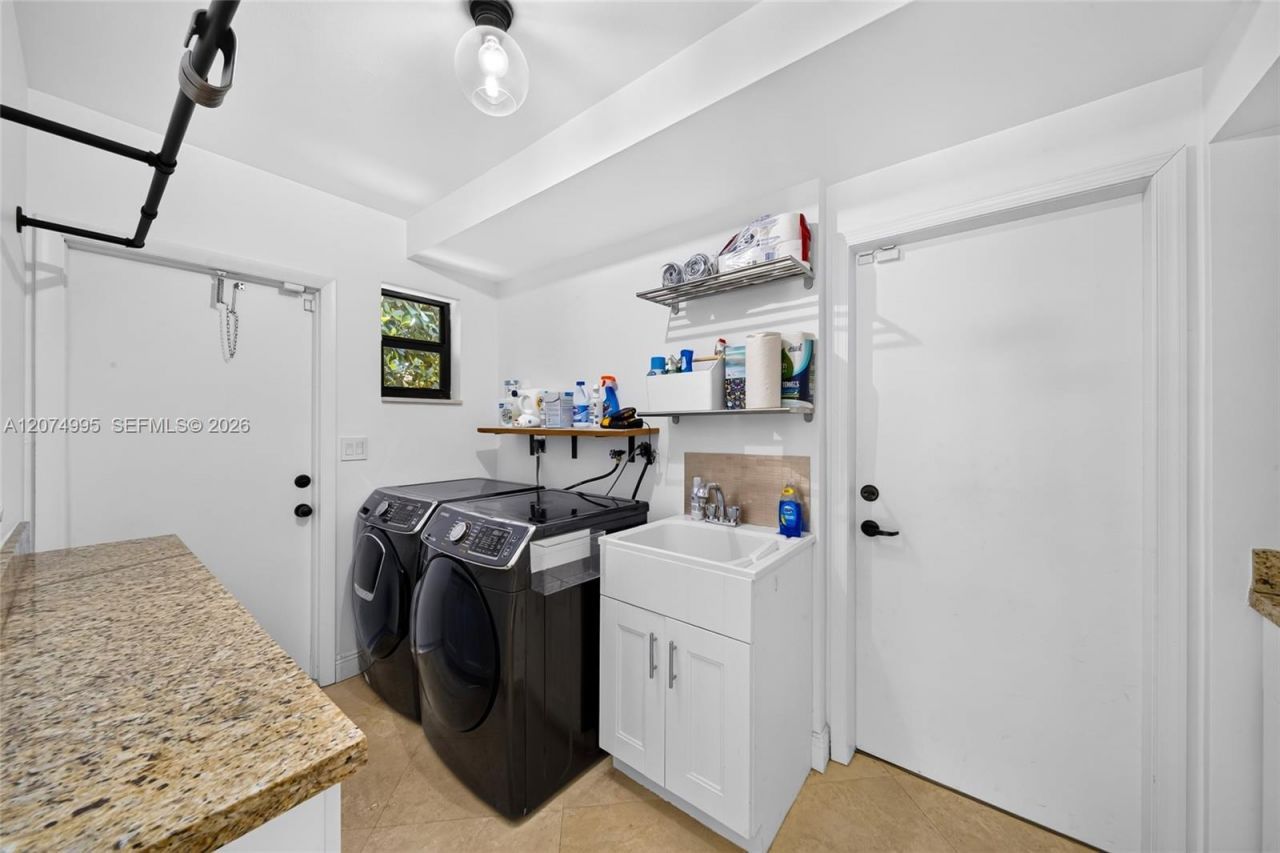 1043 Alfonso Ave, Coral Gables, FL 33146 Photo