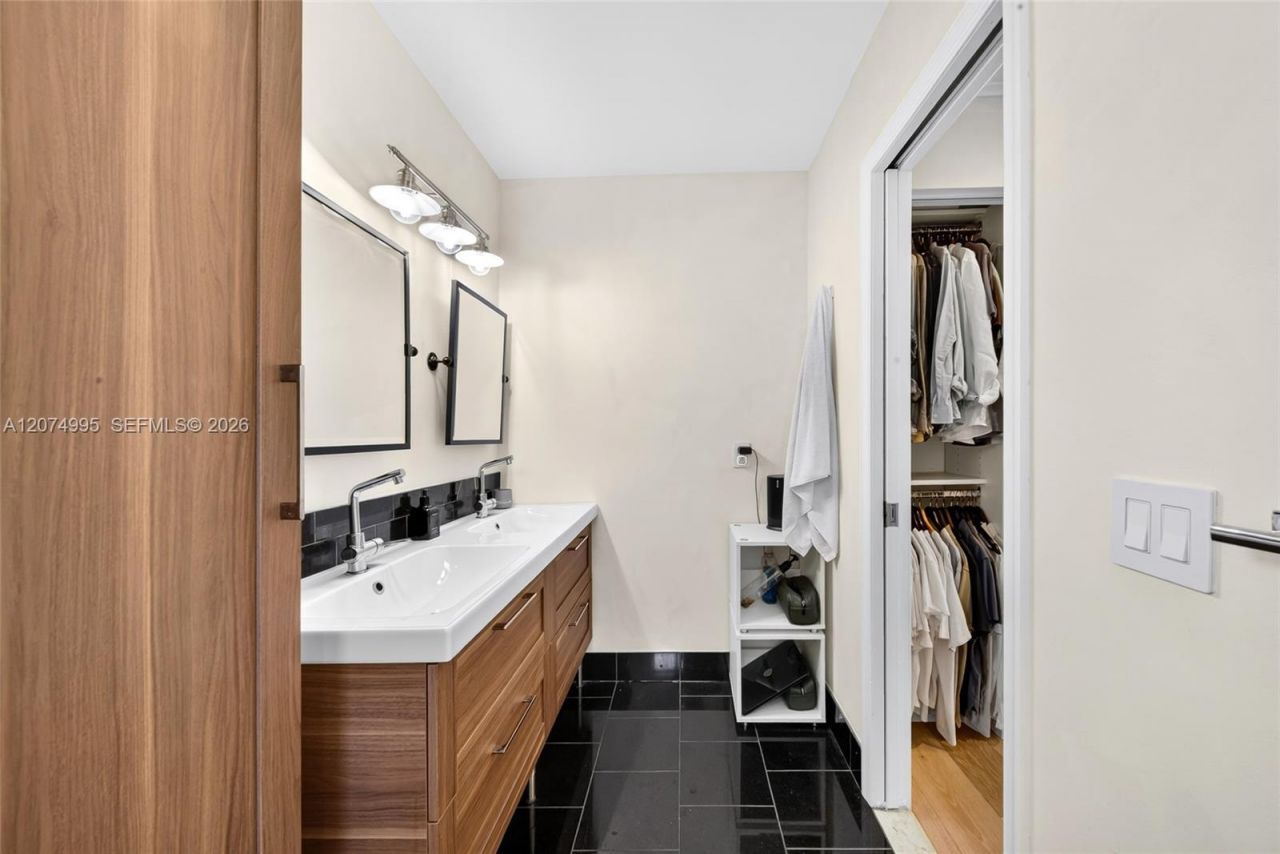 1043 Alfonso Ave, Coral Gables, FL 33146 Photo