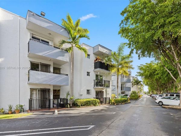 1800 SW 25th St, Unit 2305, Miami, FL 33133