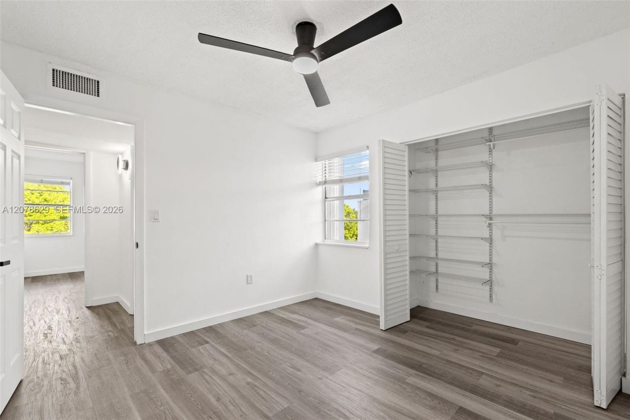 1800 SW 25th St, Unit 2305, Miami, FL 33133 Photo