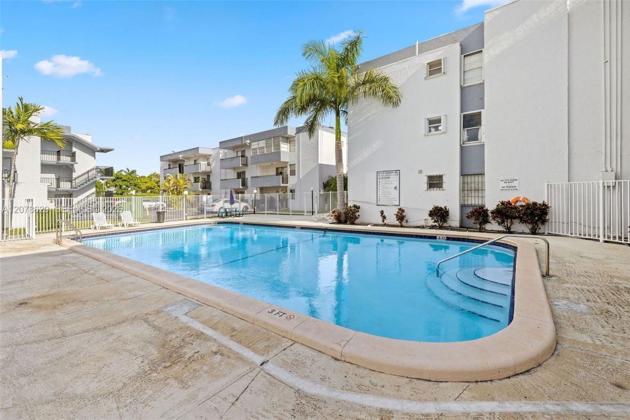 1800 SW 25th St, Unit 2305, Miami, FL 33133 Photo