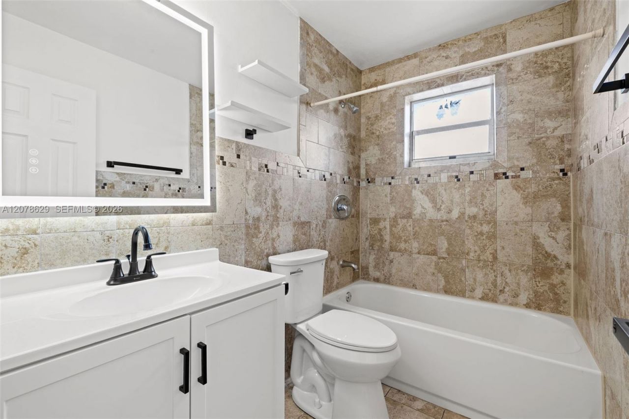 1800 SW 25th St, Unit 2305, Miami, FL 33133 Photo