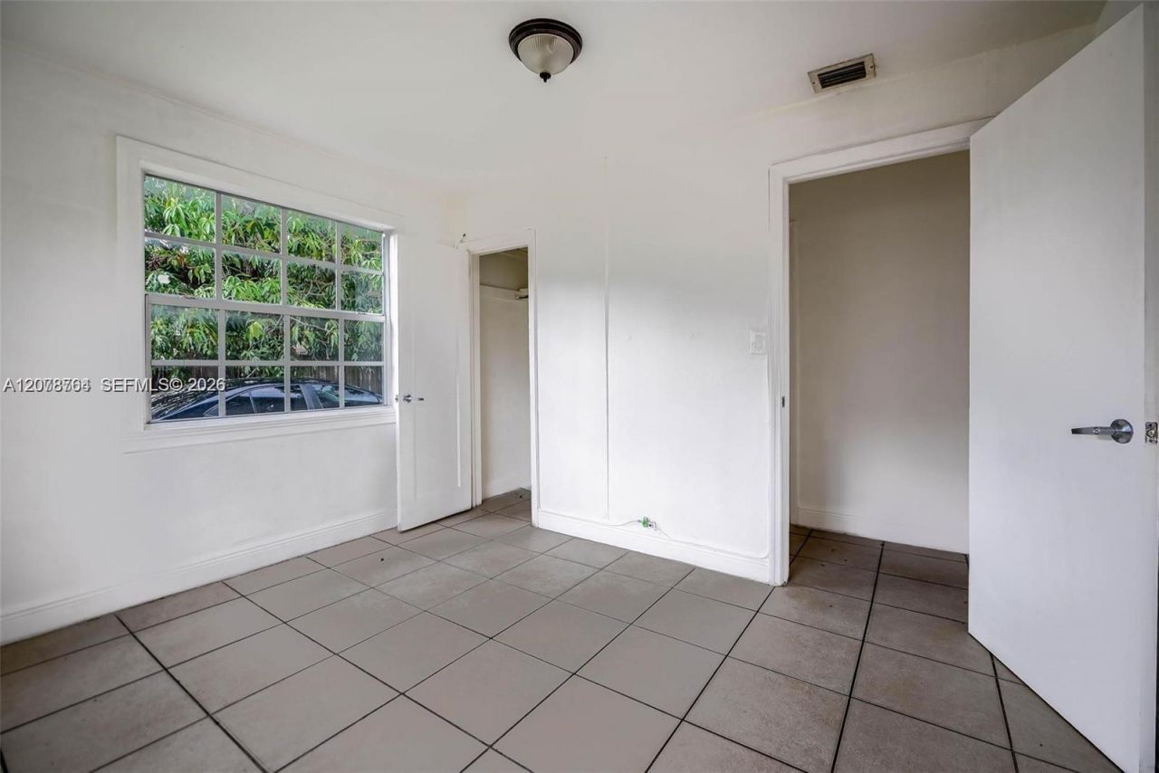 2800 SW 16th Ter , Miami, FL 33145 Photo