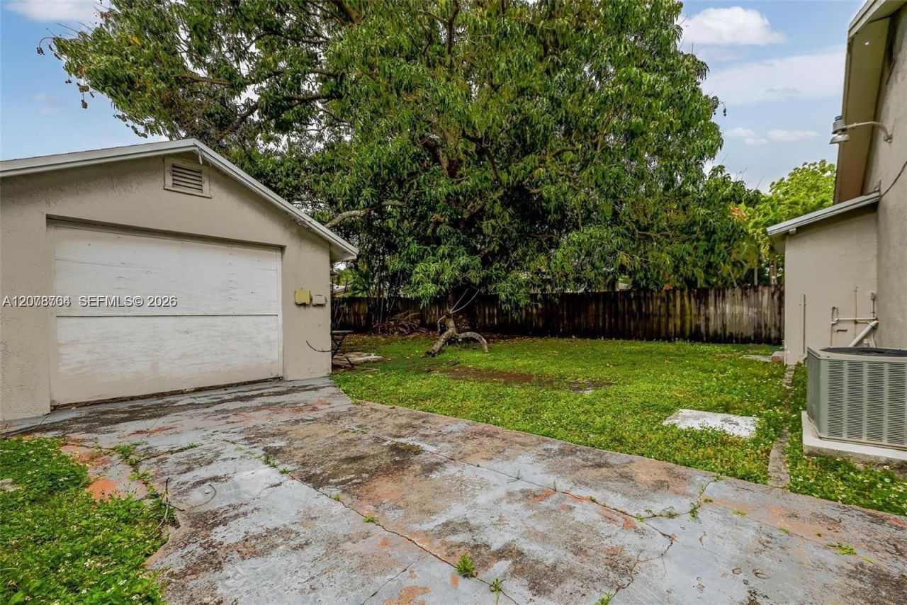 2800 SW 16th Ter , Miami, FL 33145 Photo