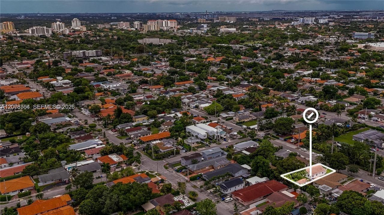 2800 SW 16th Ter , Miami, FL 33145 Photo