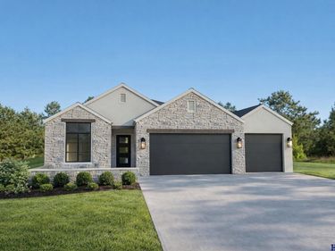 5533 S 61st Street, Lincoln, NE 68516
