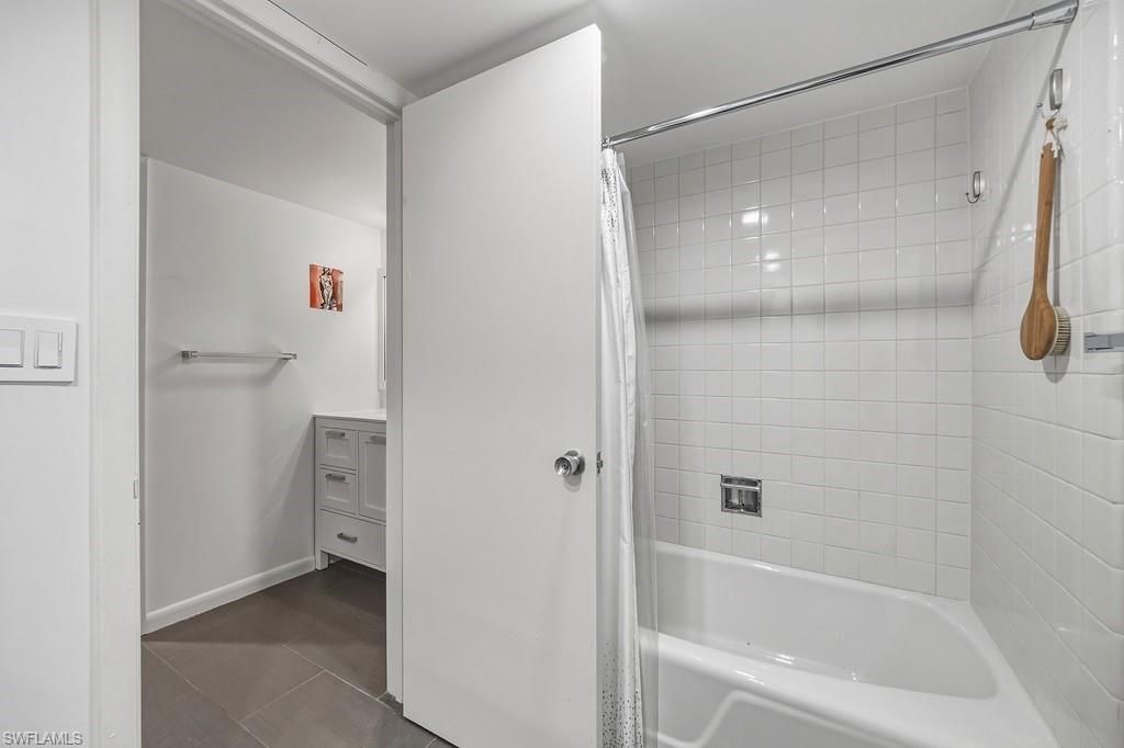 103 Clubhouse Dr, Unit 152, Naples, FL 34105 Photo