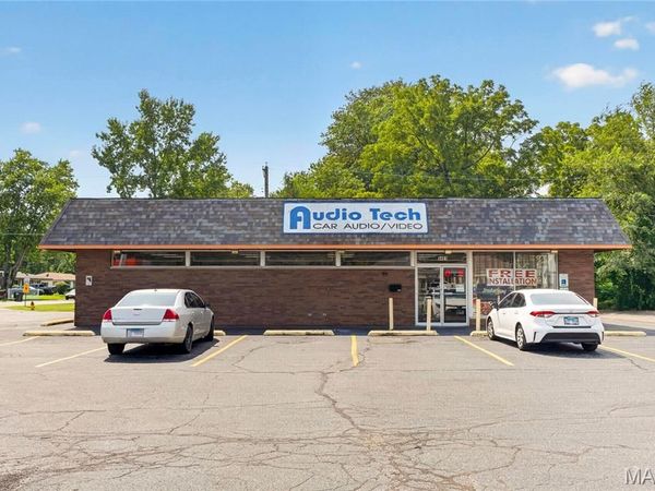 5401 N Illinois Street, Fairview Heights, IL 62208