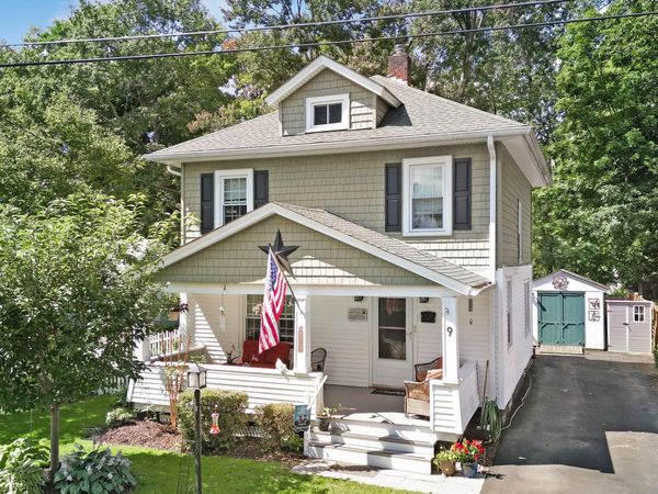 9 Garden Street , Hyde Park, NY 12538