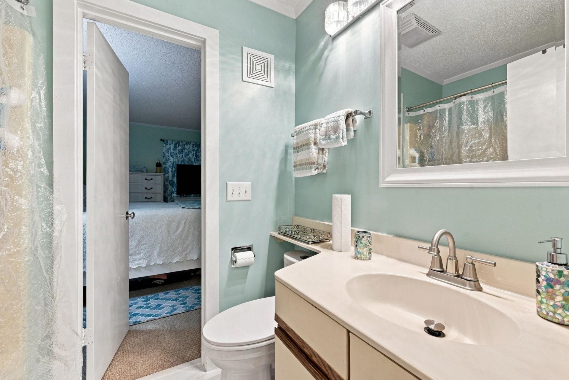 415 Ocean Creek Dr. Photo 11