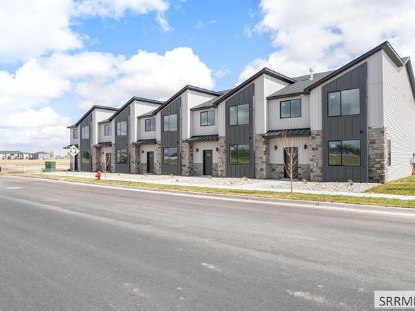 731 Curlew Drive, AMMON, ID 83406
