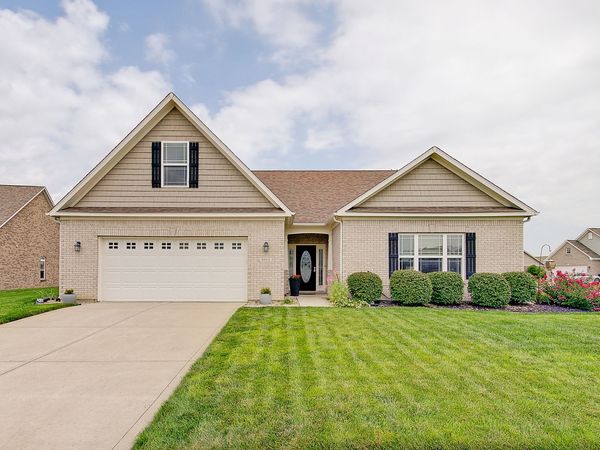 4602 W Dane Court, New Palestine, IN 46163
